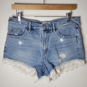 Free People Crochet Trim Denim Shorts Size 29 | Boho Summer Beachwear